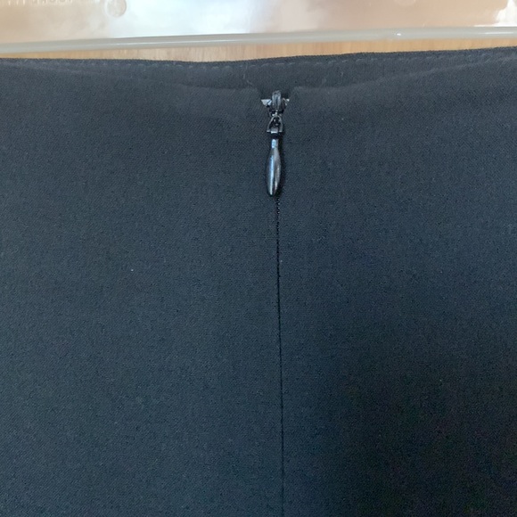 MARGARET M - Mid-rise Black Wide-leg Pants - Picture 3 of 7